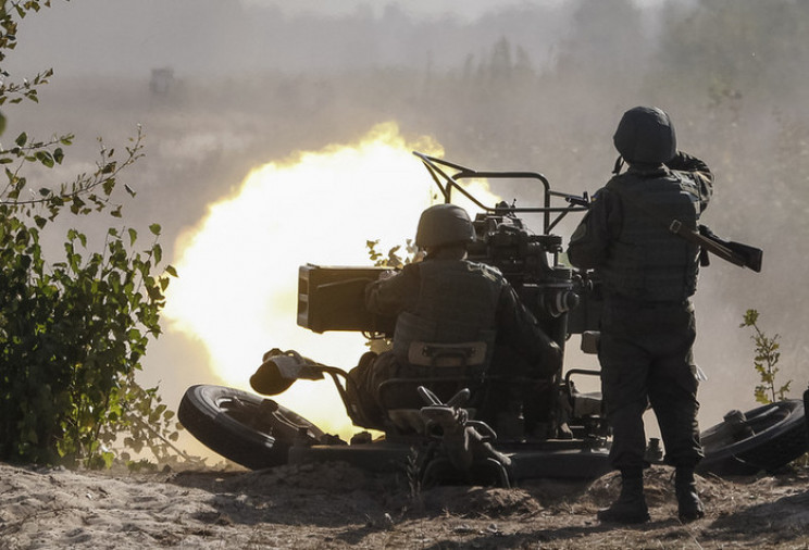 Эскалация на Донбассе и стягивание войск: чего добивается РФ