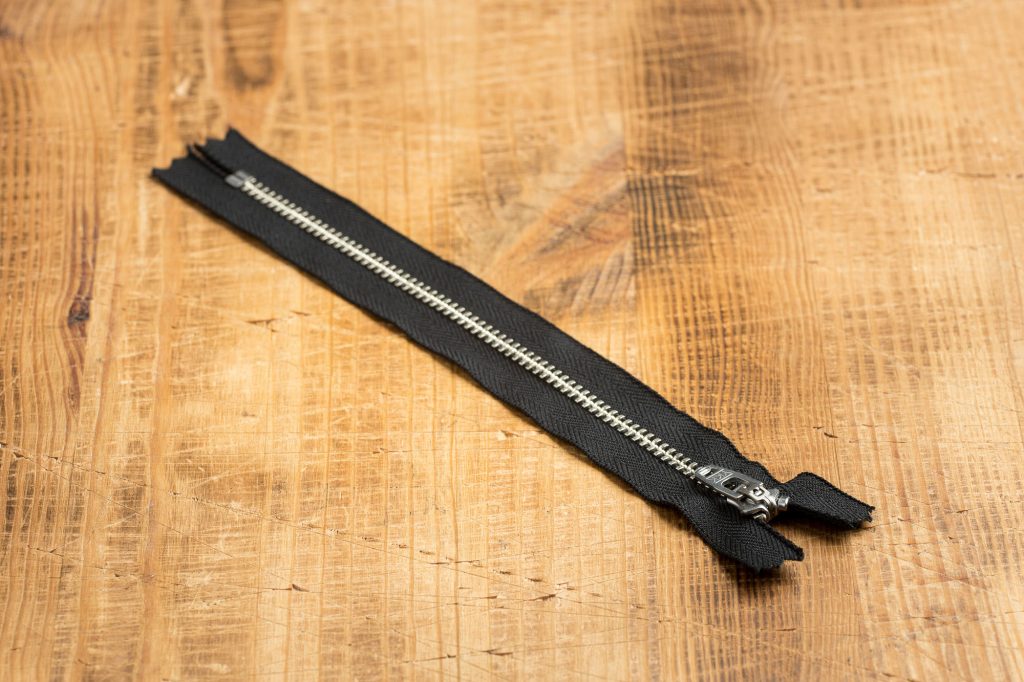 Чем хороши качественные молнии YKK